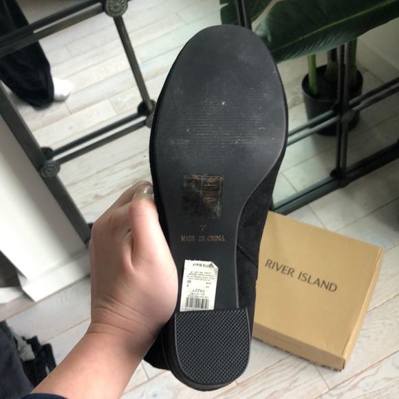 Faux suede other the knee heeled boot - Picture 4 of 4